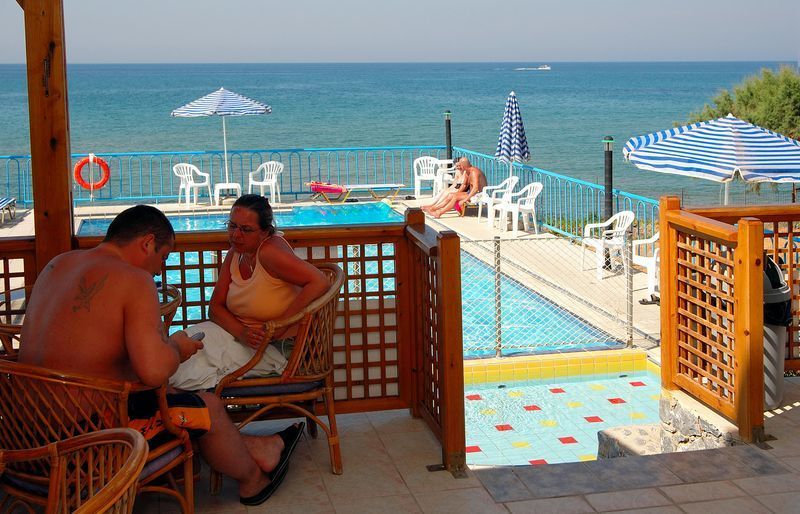 Danaos Beach Apartments Sfáka Esterno foto