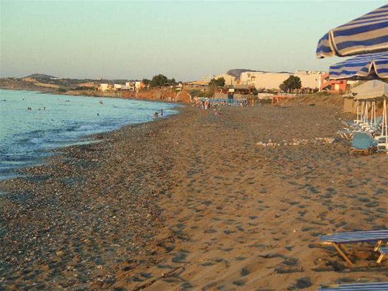Danaos Beach Apartments Sfáka Esterno foto