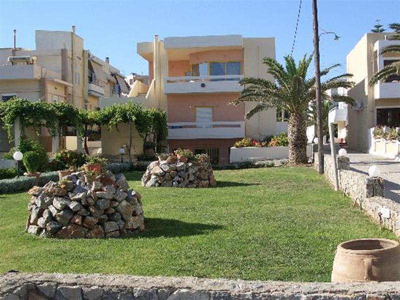 Danaos Beach Apartments Sfáka Esterno foto